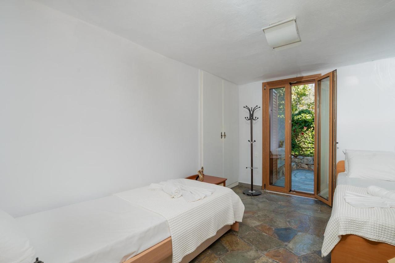 Villa Beis Pórto Ráfti エクステリア 写真